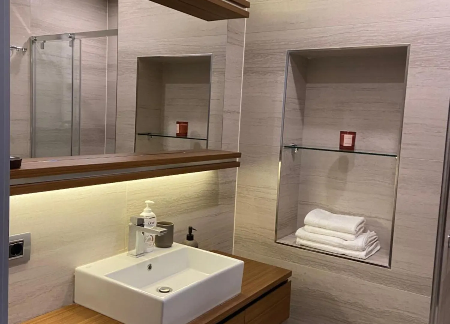 Apartment Havuz Olanagina Sahip , Otel Konforu Sunan Daire Istanbul Türkei